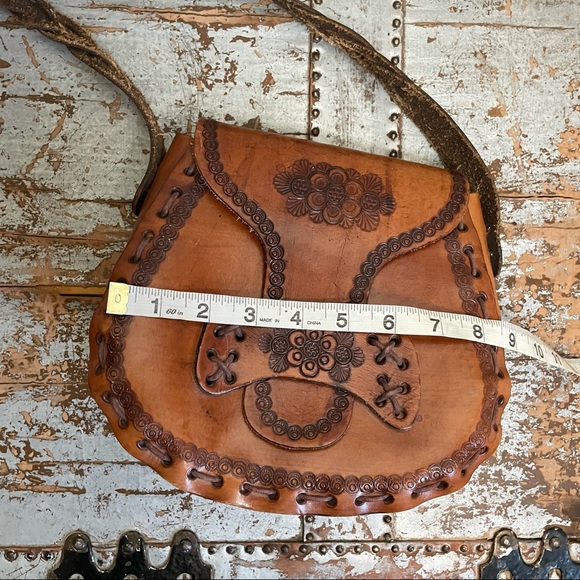 Vintage Handmade Leather Purse - Picture 11 of 11